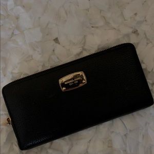 michael kors wallet